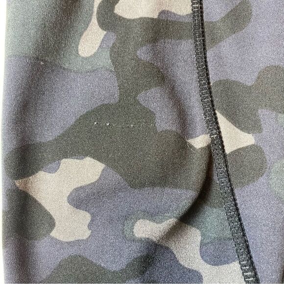 Better Sports Performance Blue Tone Camo Leggings Size Large - Picture 8 of 11